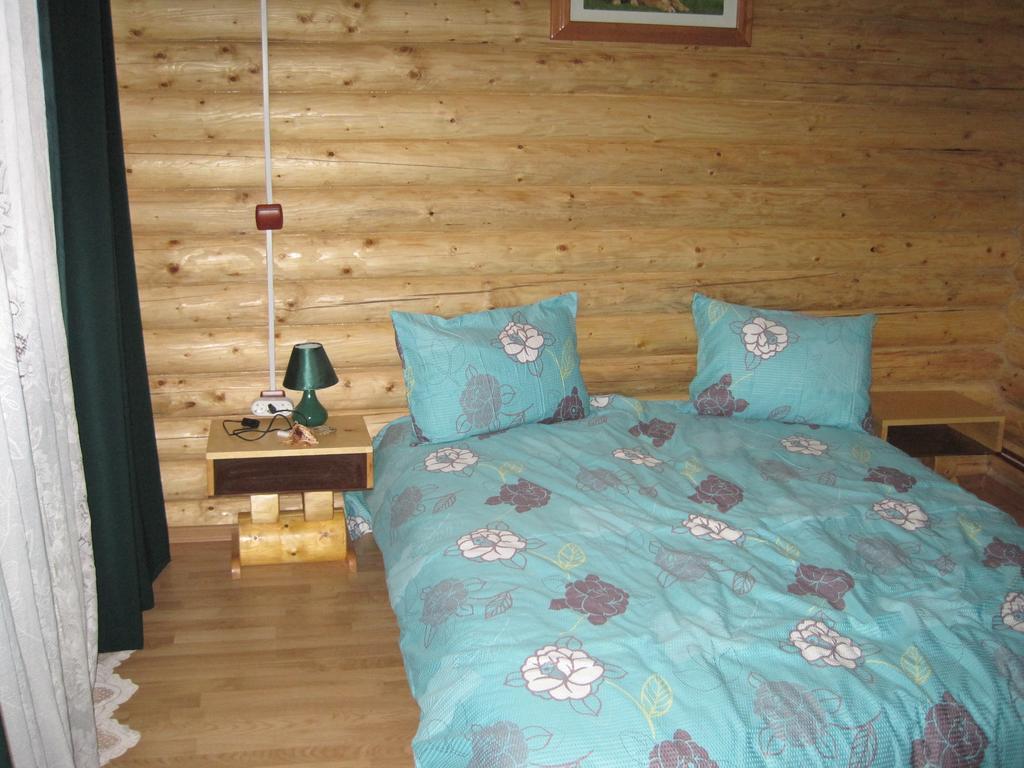 Cabana Bradul Óradna Kültér fotó