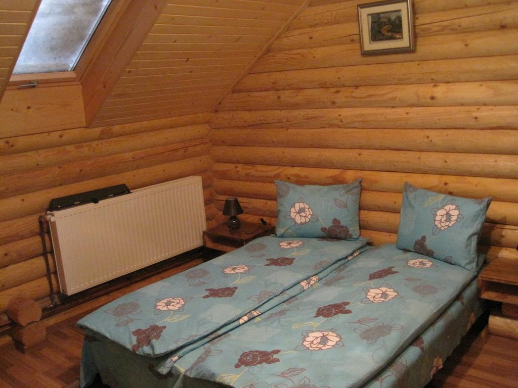 Cabana Bradul Óradna Kültér fotó